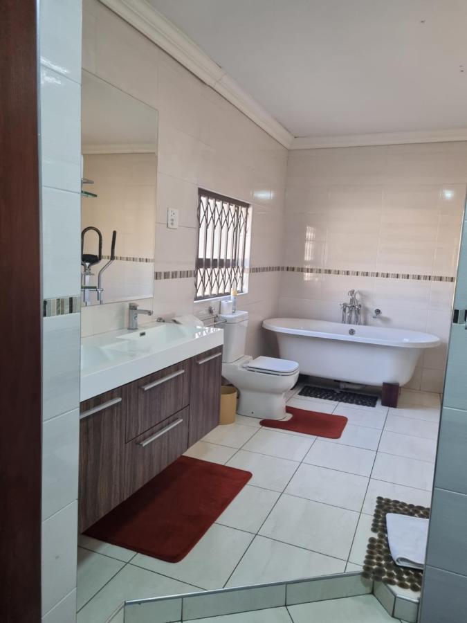 Appartamento Lalela House Johannesburg Esterno foto
