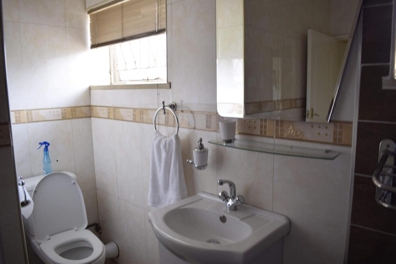 Appartamento Lalela House Johannesburg Esterno foto