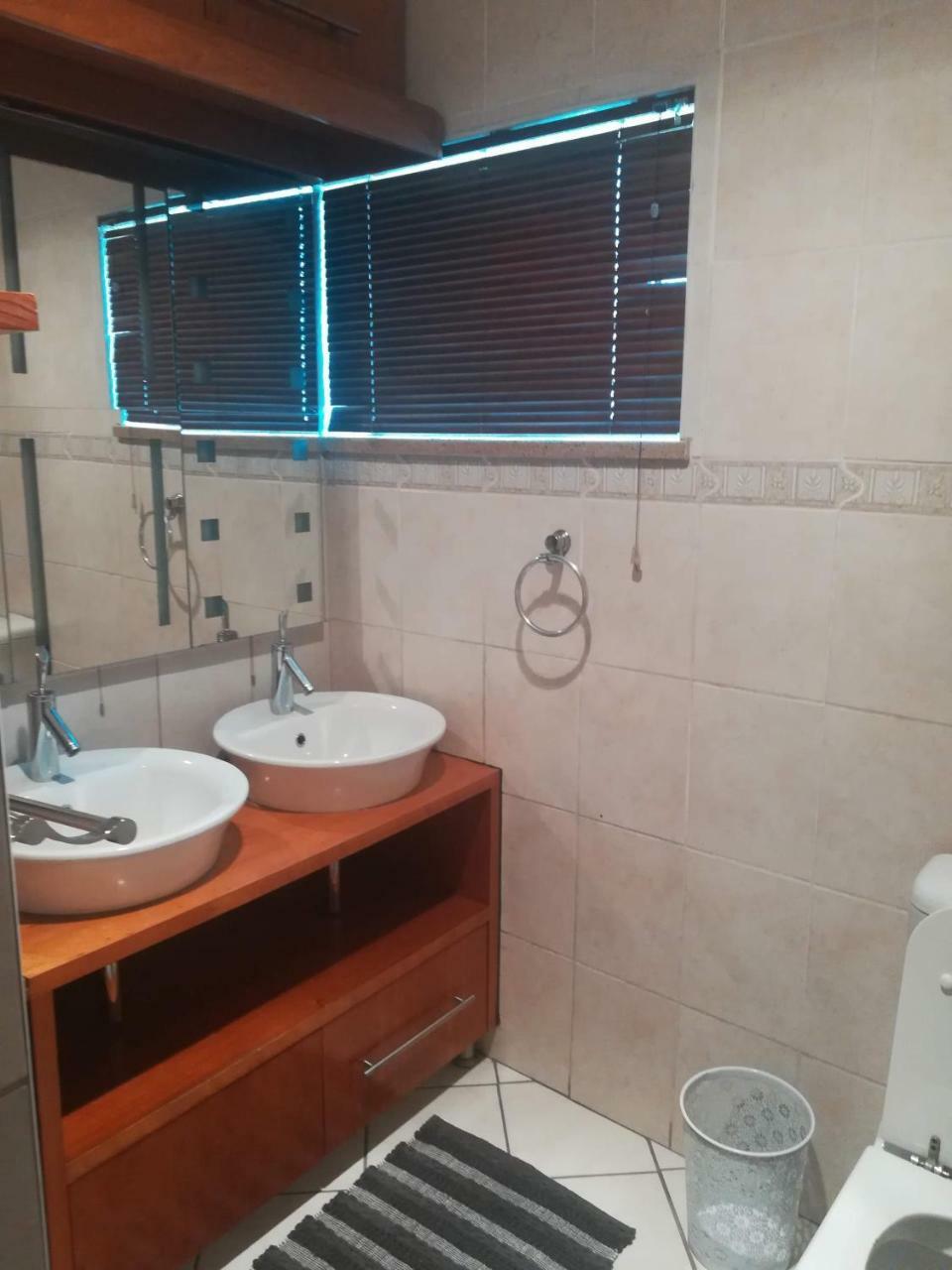 Appartamento Lalela House Johannesburg Esterno foto