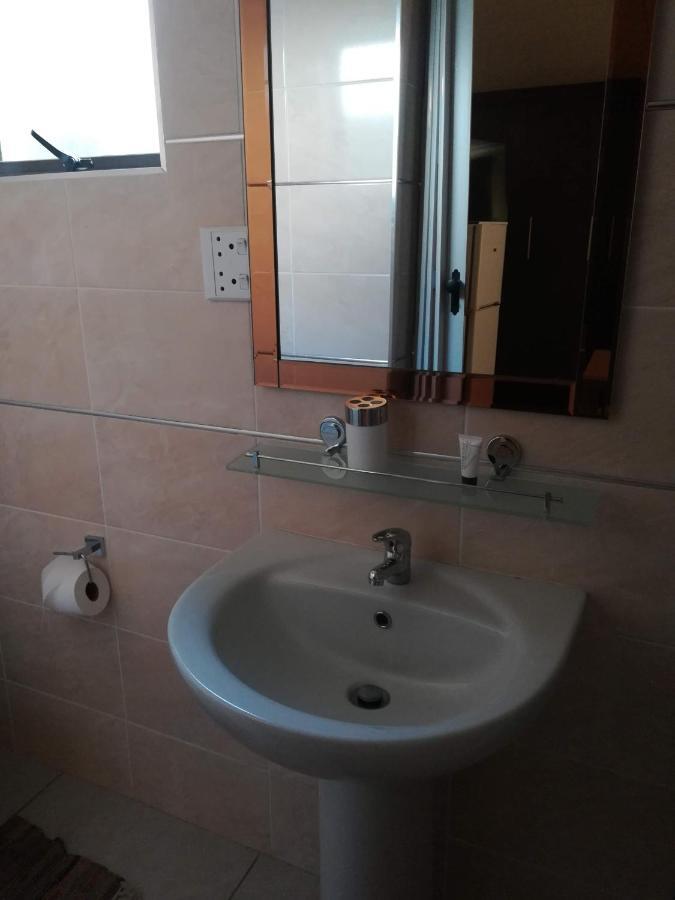 Appartamento Lalela House Johannesburg Esterno foto